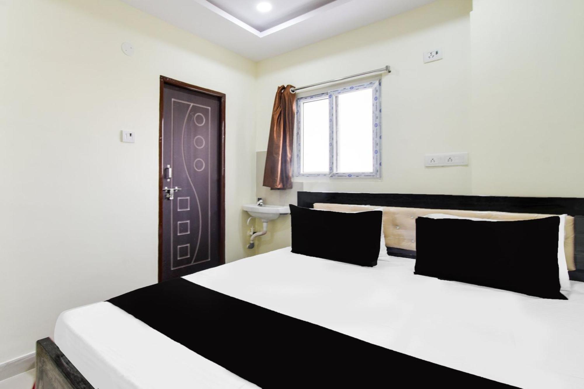 Hotel O Sri Balaji Grand Хайдарабад Экстерьер фото